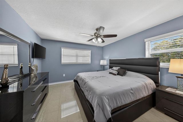 2951 E Sunrise Lakes Drive 312, Sunrise, FL 33322