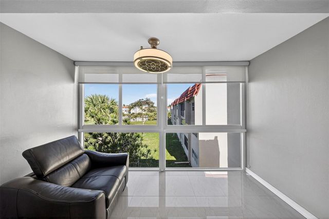 2951 E Sunrise Lakes Drive 312, Sunrise, FL 33322