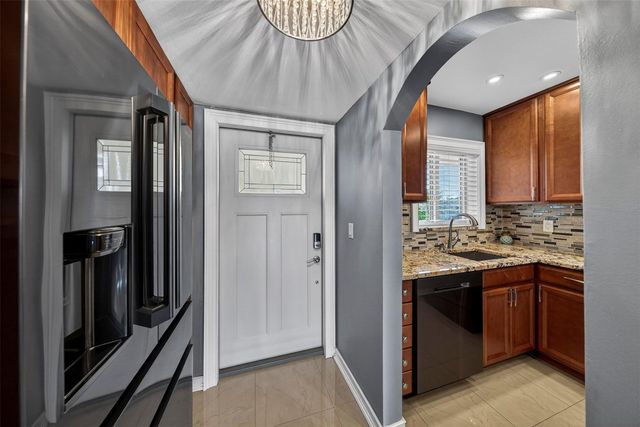 2951 E Sunrise Lakes Drive 312, Sunrise, FL 33322