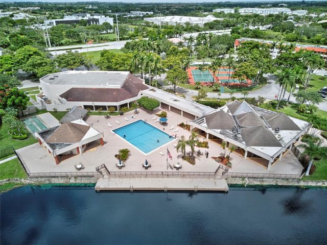 2951 E Sunrise Lakes Drive 312, Sunrise, FL 33322