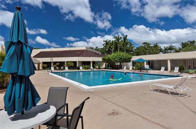 2951 E Sunrise Lakes Drive 312, Sunrise, FL 33322