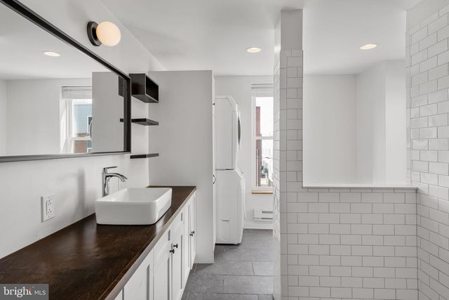 2054 ELLSWORTH ST, Philadelphia, PA 19146