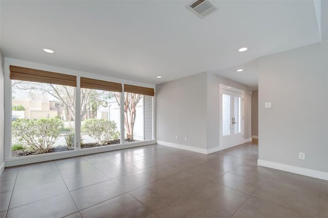 1107 Stoney Hill, Houston, TX 77077