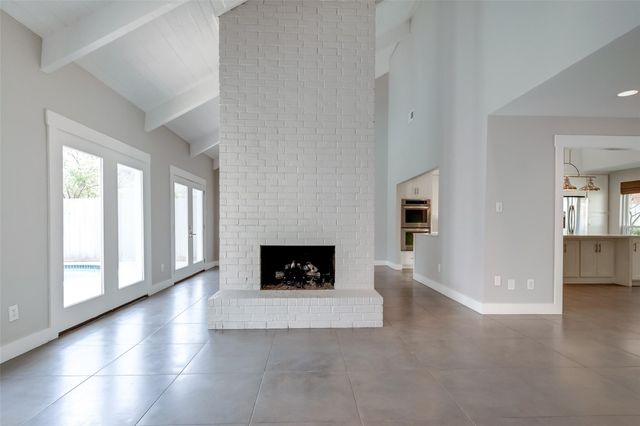 1107 Stoney Hill, Houston, TX 77077