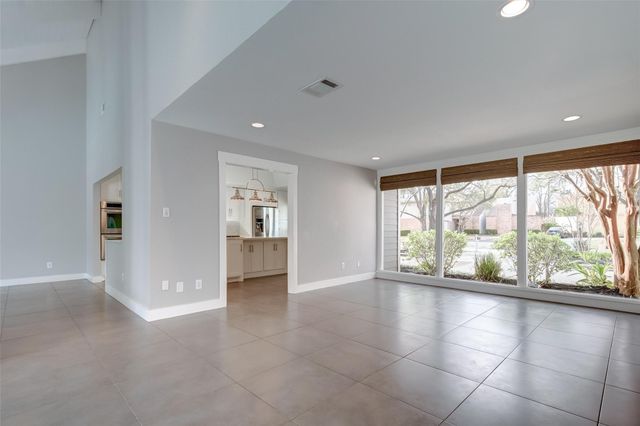 1107 Stoney Hill, Houston, TX 77077