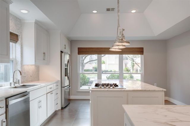 1107 Stoney Hill, Houston, TX 77077