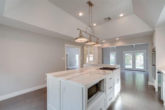 1107 Stoney Hill, Houston, TX 77077