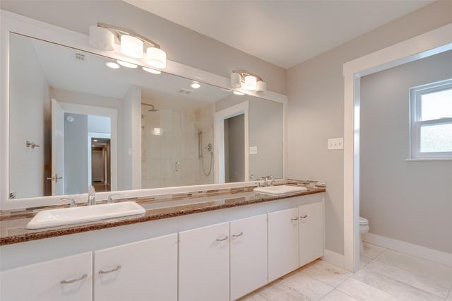 1107 Stoney Hill, Houston, TX 77077