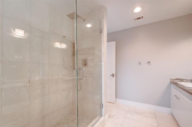 1107 Stoney Hill, Houston, TX 77077