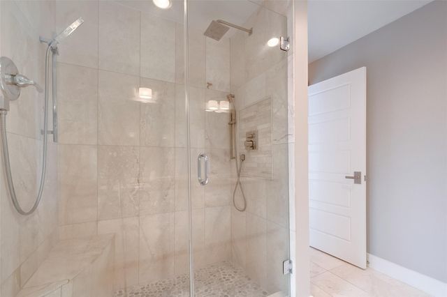 1107 Stoney Hill, Houston, TX 77077