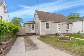 79 Arcadia Street, Cranston, RI 02910