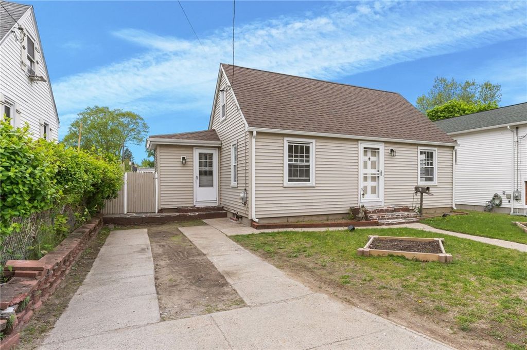 79 Arcadia Street, Cranston, RI 02910