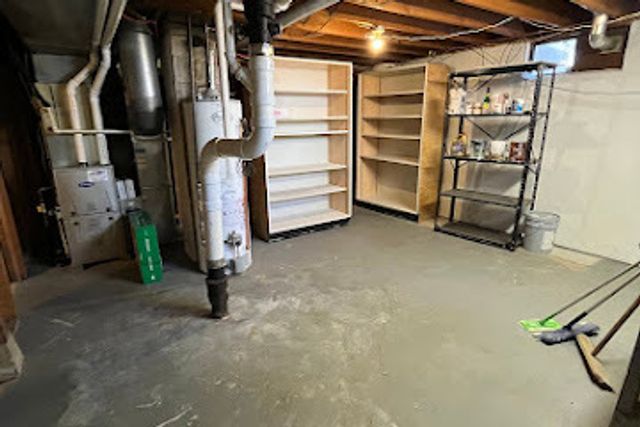 447 Dennis Avenue, Bradley, IL 60915