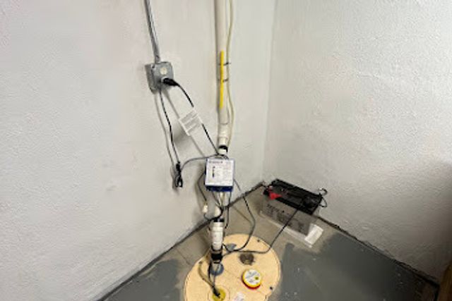 447 Dennis Avenue, Bradley, IL 60915