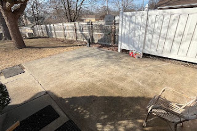 447 Dennis Avenue, Bradley, IL 60915