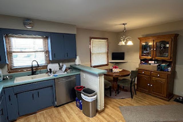 447 Dennis Avenue, Bradley, IL 60915