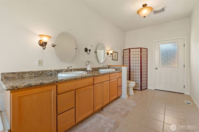 301 Russell Road, Winlock, WA 98596