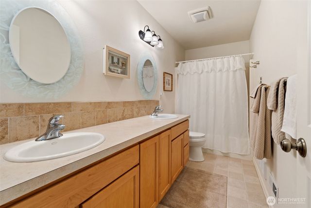 301 Russell Road, Winlock, WA 98596