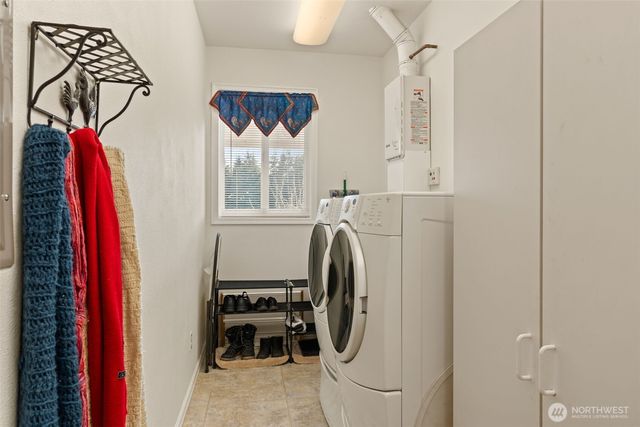 301 Russell Road, Winlock, WA 98596