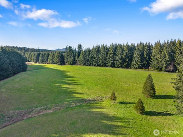 301 Russell Road, Winlock, WA 98596
