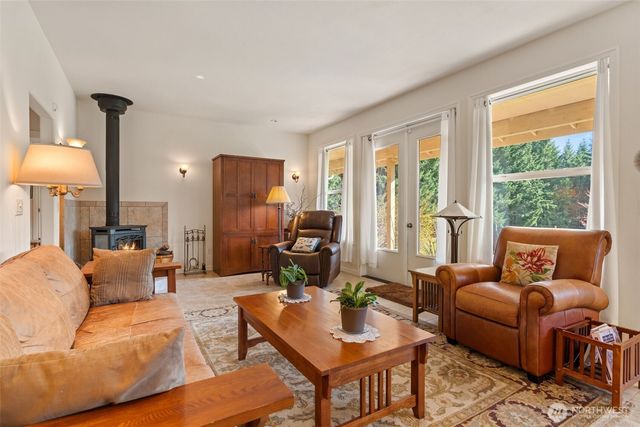 301 Russell Road, Winlock, WA 98596