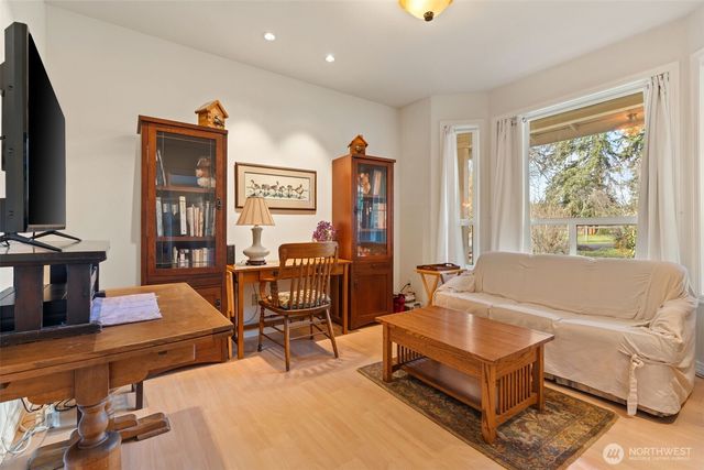 301 Russell Road, Winlock, WA 98596