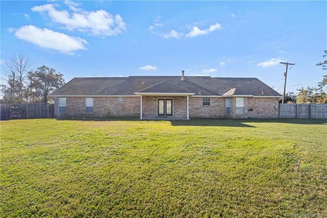 1442 Campfire Road, Moss Bluff, LA 70611