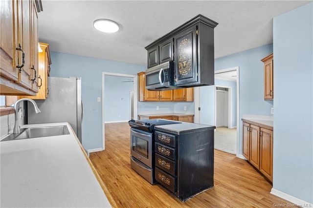 1442 Campfire Road, Moss Bluff, LA 70611