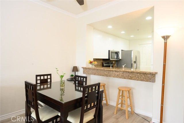 2243 Martin 207, Irvine, CA 92612