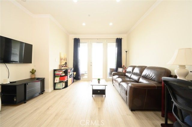 2243 Martin 207, Irvine, CA 92612