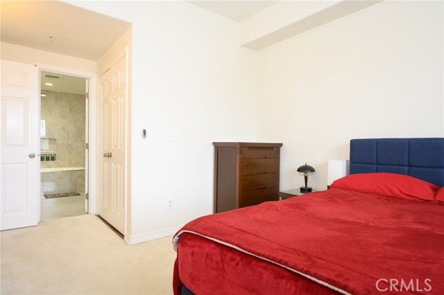 2243 Martin 207, Irvine, CA 92612