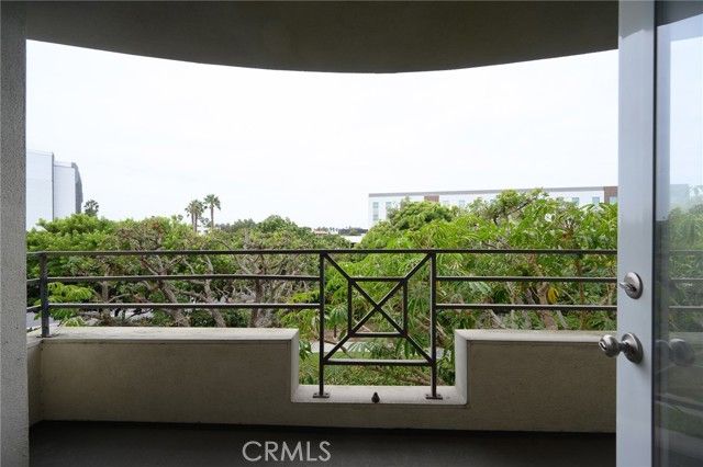 2243 Martin 207, Irvine, CA 92612