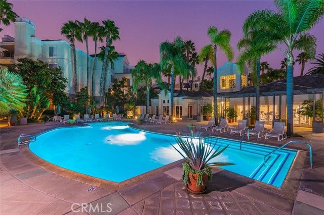 2243 Martin 207, Irvine, CA 92612