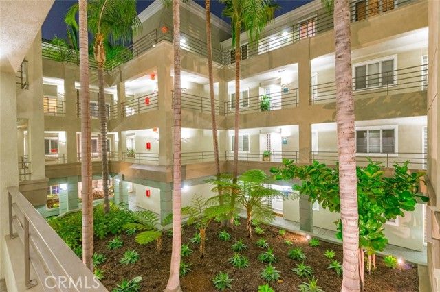 2243 Martin 207, Irvine, CA 92612