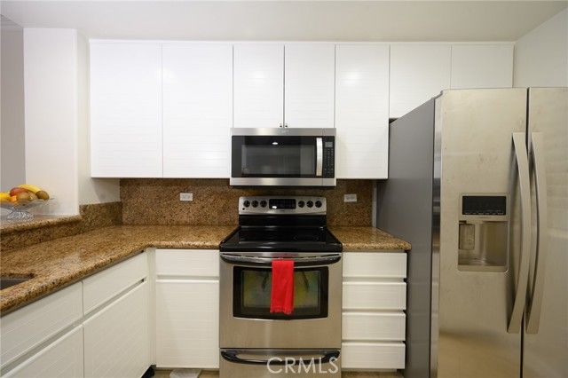 2243 Martin 207, Irvine, CA 92612