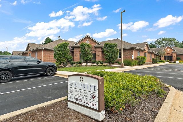 6825 Kingery Highway, Willowbrook, IL 60527