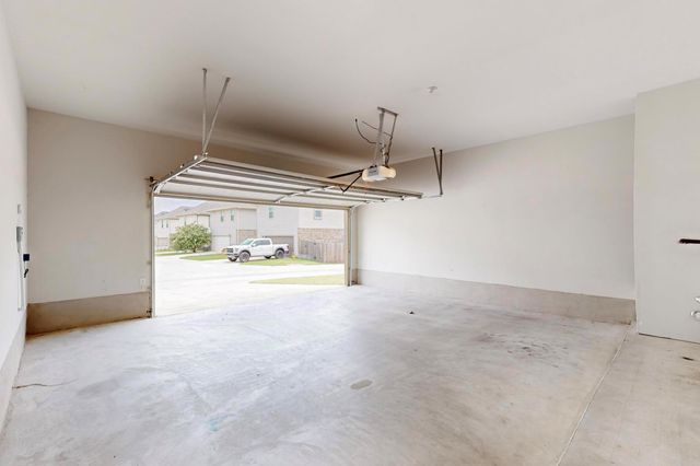 2908 Harvester LN, Round Rock, TX 78664