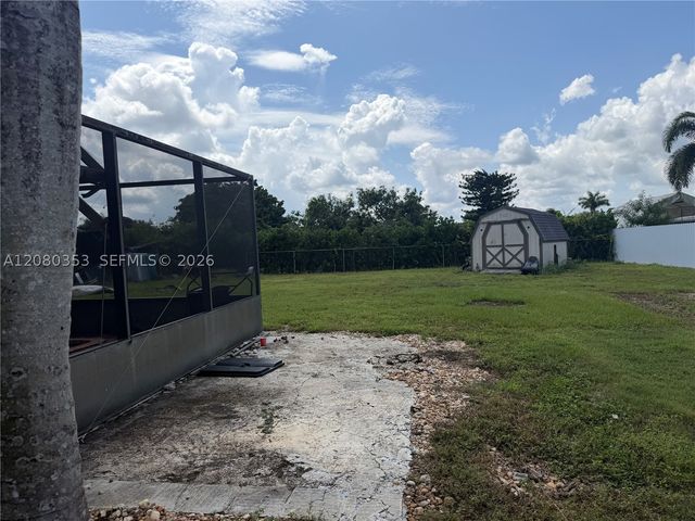 1422 NW 20th St, Homestead, FL 33030