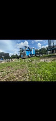 1422 NW 20th St, Homestead, FL 33030