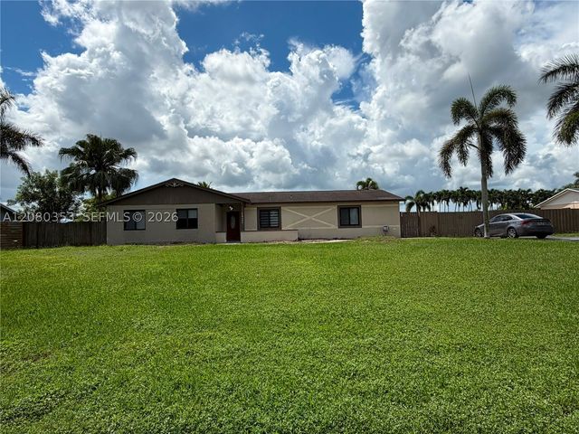1422 NW 20th St, Homestead, FL 33030