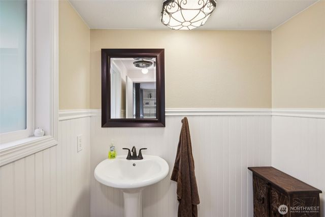 23417 NE Canyon Road, Battle Ground, WA 98604