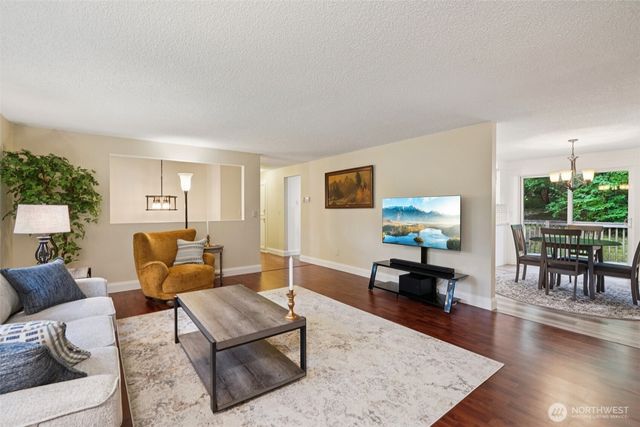 23417 NE Canyon Road, Battle Ground, WA 98604