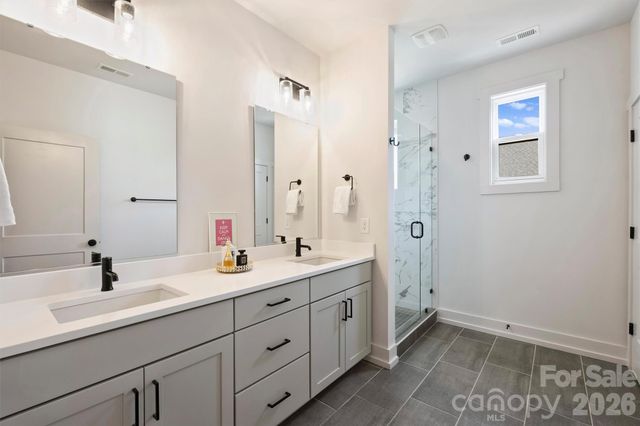 1500 Hawthorne Lane A, Charlotte, NC 28205