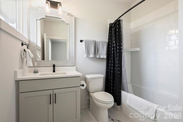 1500 Hawthorne Lane A, Charlotte, NC 28205