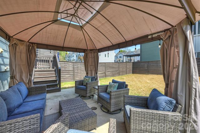 1500 Hawthorne Lane A, Charlotte, NC 28205