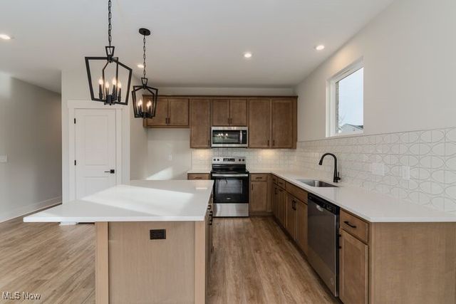 3624 Great Windsor Lane, Uniontown, OH 44685