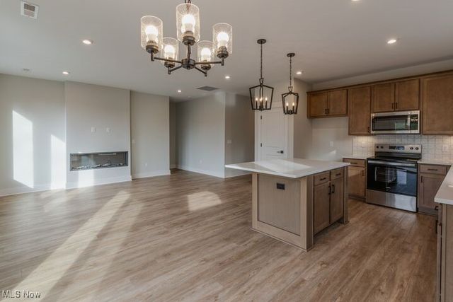 3624 Great Windsor Lane, Uniontown, OH 44685