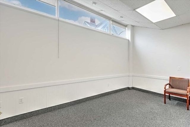 2 Union St, Taunton, MA 02780