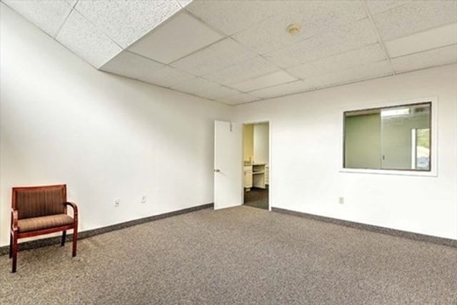 2 Union St, Taunton, MA 02780