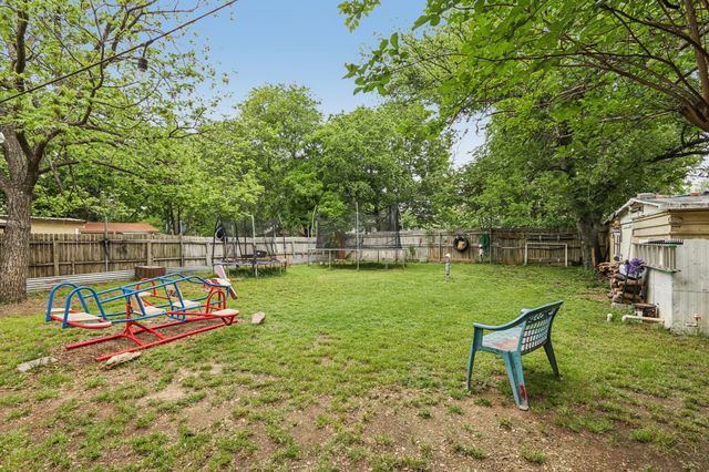 426 W Lake Street, Krum, TX 76249